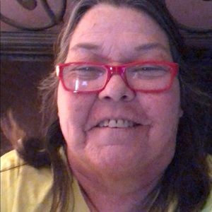 Meet your Posher, Debbie